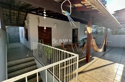 Teixeiras , casa 4 quartos, terraço,  garagem.  excelente localização