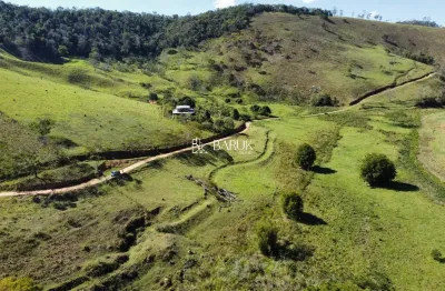 Sítio em chácara, 47,13 hectares, casa, cachoeira e uma vista maravilhosa. venha conferir!!!