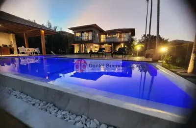 Ilha dos pássaros - casa cercada de mata atlantica com vista mar espetacular