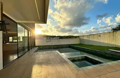 Casa à venda com 657m², 5 suítes, armários planejados,  1 escritório, 1 sala kids, cozinha integrad