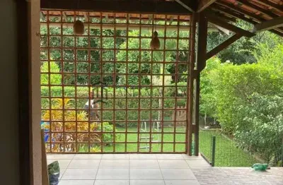 Casa para venda e locação em aldeia , com 06 quartos, terraço em l , sala para 03 ambientes e jardi
