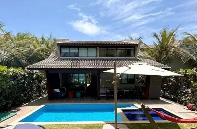 Bangalô à venda com 250m², 4 dormitórios, sendo 3 suítes, salas amplas, varanda,  muro alto, ipojuc