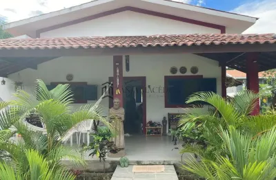 Casa à venda 140m², 4 dormitórios,   armários, sala para 2 ambientes, quintal amplo, aldeia dos cam