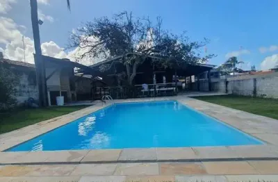 Casa à venda com 160m2, 03 dormitórios sendo 01 suíte, área ampla com varanda, enseada de serrambi,