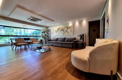 Lindo apartamento com moveis planejados,  à venda com 3 suites sendo 1 master com hidromassagem. ap