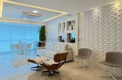 Lindo apartamento, decorado, com moveis planejados, 4 suites, 172m², e estrutura de lazer completa-