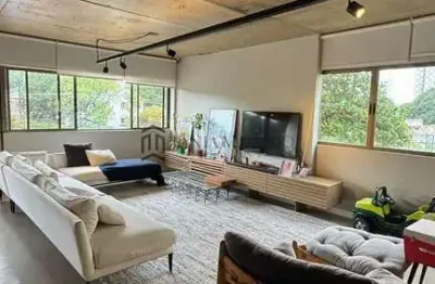 Apartamento reformado, moderno 3 dormitórios com 2 suites, na melhor localização da zona norte. à v