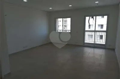 Sala comercial para alugar na Rua Campos Mello, Vila Mathias, Santos