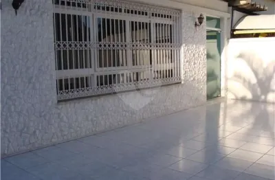 Casa com 3 quartos à venda na Dos Bancários, Ponta da Praia, Santos