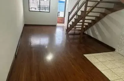 Casa com 2 quartos à venda na Rua Olinda Pontalti Peteffi, 1072, Diamantino, Caxias do Sul