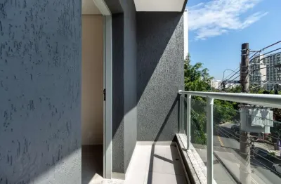 Casa à venda na Avenida Professor Alfonso Bovero, 743, Perdizes, São Paulo