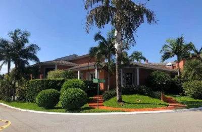 Casa à Venda em Alphaville, SP - 4 suítes, 9 vagas, 600 m2 - Alto Padrão