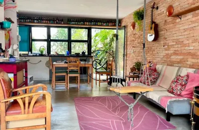 Casa venda/aluguel na vila madalena, 2 sts; 1 vg; 130m2, em z.mista (res./com.)