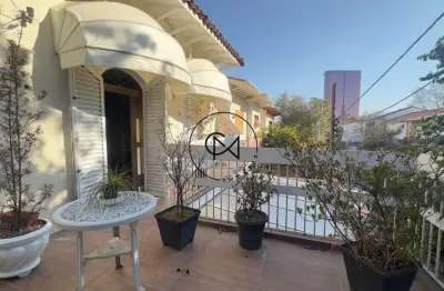 Casa para alugar em pinheiros, sp, 2 suítes; 1 quarto, 4 vgs,  250m2