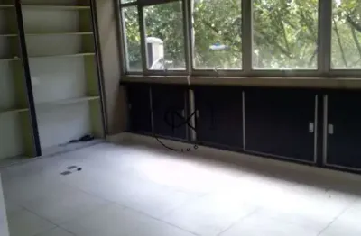 Sala comercial para alugar na Rua Santanésia, 528, Vila Pirajussara, São Paulo