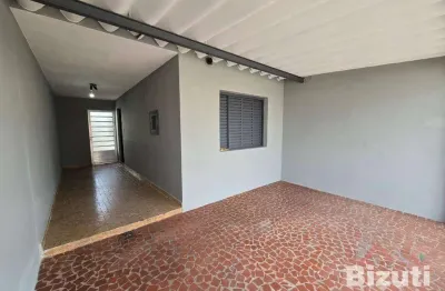 Casa com 2 quartos para alugar na Rua Tiradentes, 560, Vila Rio Branco, Jundiaí