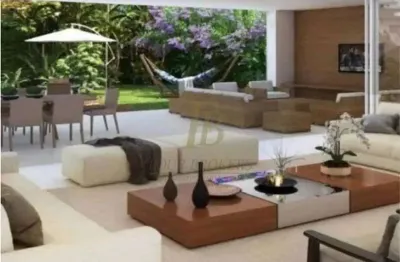 Casa de condomínio sobrado para venda possui 861 metros quadrados com 4 quartos