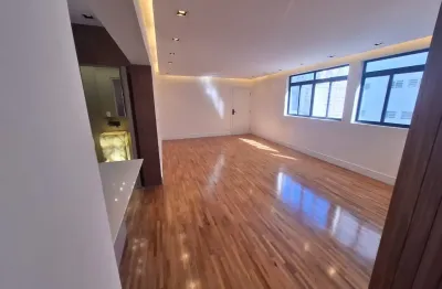 Magnífico aparteamento na melhor localização da rua oscar freire