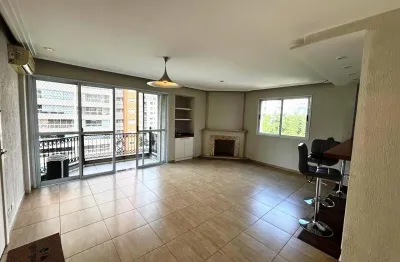 Excelente apartamento no real parque em rua tranquila e arborizada