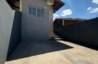 Casa com 2 quartos para alugar no Jardim Imperial, Atibaia 