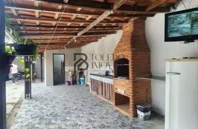 Casa com 3 dormitórios sendo 1 suíte no bairro quietude - praia grande