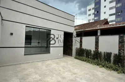 Casa geminada no bairro do canto do forte - praia grande
