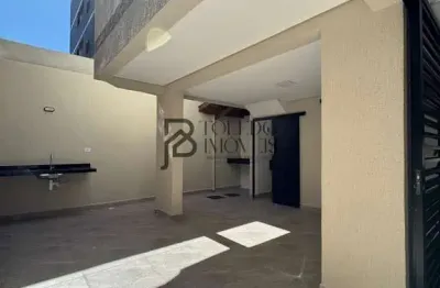 Casa triplex de 2 dormitórios com suítes no bairro tupi - praia grande