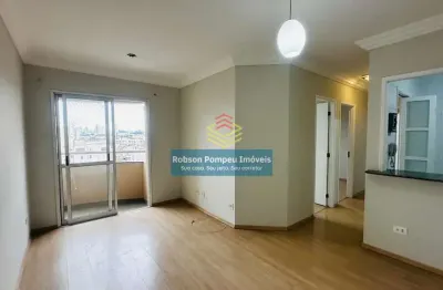 Apartamento com 3 dormitórios, sendo 1 suíte e sacada na sala com vista livre para locação, vila au