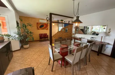 Casa linear com 3 quartos, com  na região oceânica  - niterói/rj