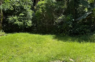 Terreno de 450m² no engenho do mato: natureza, conveniência e praias!