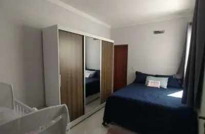 Casa região de ipatinga, b cidade nova. cód. k205, sacada, 2 quartos/suíte e 2 vagas. cobertas
