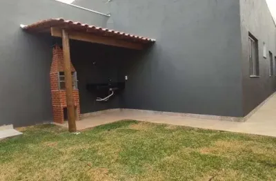 Casa cód. k142, meio lote, garagem dois carros, quintal região de ipatinga, bairro parque caravelas