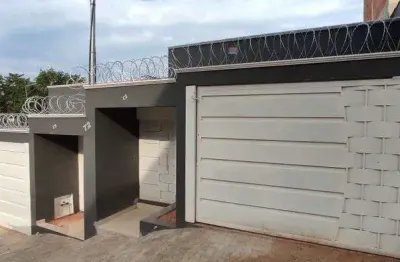 Casa cód. k142, meio lote, garagem dois carros, quintal região de ipatinga, bairro parque caravelas