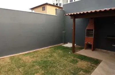 Casa cód. k142, meio lote, garagem dois carros, quintal região de ipatinga, bairro parque caravelas