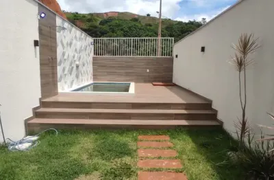 Casa bairro das fontes. cód. k186, 3 quartos/suite, 180 m², 4 vgs. piscina. quintal e varanda gourmet. aceita permuta.