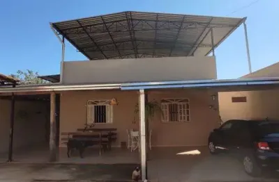 Casa cód. k189, bairro bom pastor, quintal, área gourmet, sist. alarme e camera,. região de ipatinga