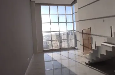 Cobertura bairro iguaçu. cód. c051. 2 suítes, elevador, 2 vgs, área gourmet. vista para ipatingão