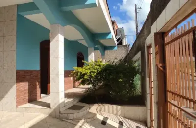 Casa no bairro cidade nova, cód. k207 . lote 317 m². quintal e jardim. região de ipatinga. perto da avenida.