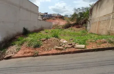 Lote região de ipatinga,  bairro cidade nova, cód. l093, plano e murado laterais. perto da avenida e parque cidade nova.