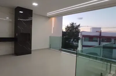 Casa bairro cidade nova. cód. k236, 3 qts/suite, clarabóia, sacada com área gourmet, 2 vgs. região de ipatinga.