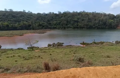 Lote Comercial na avenida principal do Bairro Jardins.!!! Cod. L108. 300 m². Repasse Financ. Próprio. Região de Ipatinga Valor 145 mil + parcelas restantes.