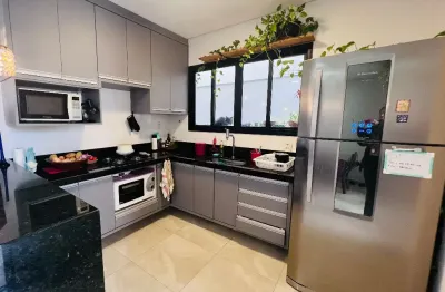 Casa para alugar em condomínio com 3 quartos e 3 suítes em jundiai