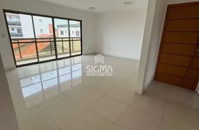 Apartamento com 3 quartos para alugar na rua josé henrique da silva, 180, praia do pecado, macaé, 145 m2 por r$ 5.500
