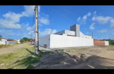 Belissíma casa com 3 quartos terreno 15x15 no village jacumã- condepb