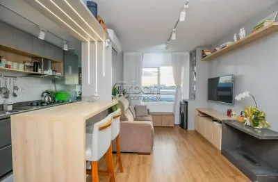 Apartamento com 2 quartos à venda na rua doutor joão inácio, 1208, navegantes, porto alegre por r$ 495.000