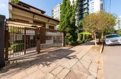 Casa em condomínio fechado com 3 quartos à venda na alameda emílio de menezes, 60, três figueiras, porto alegre por r$ 2.000.000