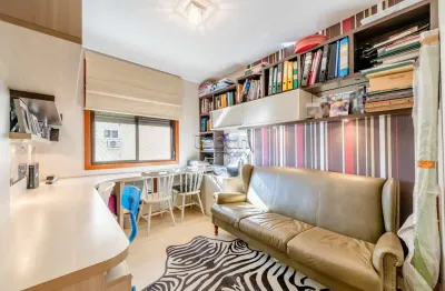 Apartamento com 3 quartos à venda na rua roque calage, 870, passo da areia, porto alegre por r$ 910.000