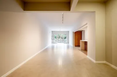 Apartamento com 3 quartos à venda na rua vinte e quatro de outubro, 89, moinhos de vento, porto alegre por r$ 1.250.000