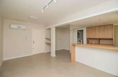 Apartamento com 2 quartos à venda na rua carazinho, 537, petrópolis, porto alegre por r$ 560.000