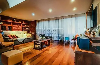 Casa em condomínio fechado com 4 quartos à venda na rua professor fernando carneiro, 287, três figueiras, porto alegre por r$ 2.650.000